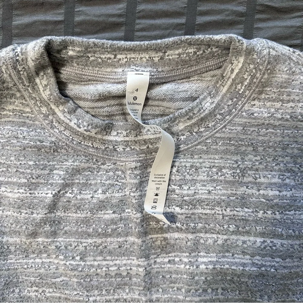 Lululemon Longsleeve - Picture 3 of 3